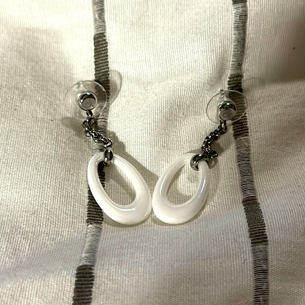 Calvin Klein Dangling Earrings 29$